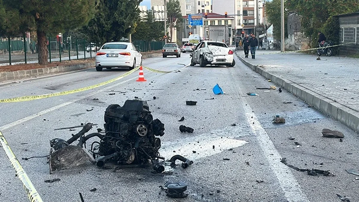 Burdur'da şok kazası: Sürücü direksiyon hakimiyetini kaybetti, motor yola ayrıldı Burdur'da şok kazası: Sürücü direksiyon hakimiyetini kaybetti, motor yola ayrıldı