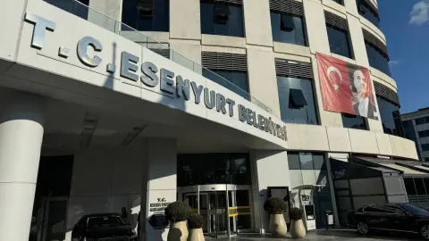 Esenyurt Belediyesi'nde ihale rüşvet operasyonu: 17 gözaltı, kayyım ataması da tutuklandı