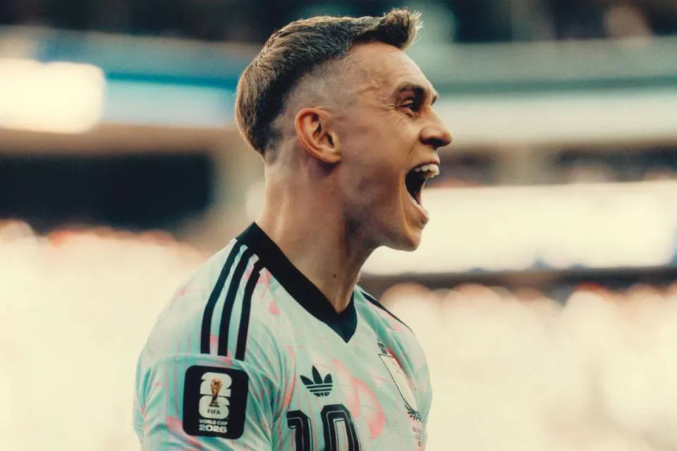 Beşiktaş Transfer Gündeminde Jaden Philogene Alarmı görseli