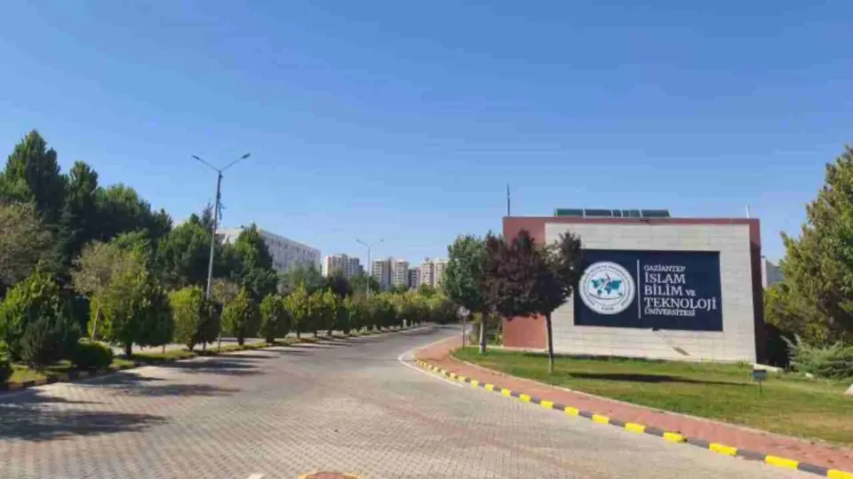Gaziantep İslam Bilim ve Teknoloji Üniversitesi'nden Akademik Atılım: Yayın Sayısı %92 Arttı görseli