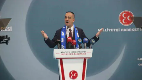 MHP Erzurum'da 15. Kongresi: Adem Yurdagül Tek Adayla Yeniden Seçildi