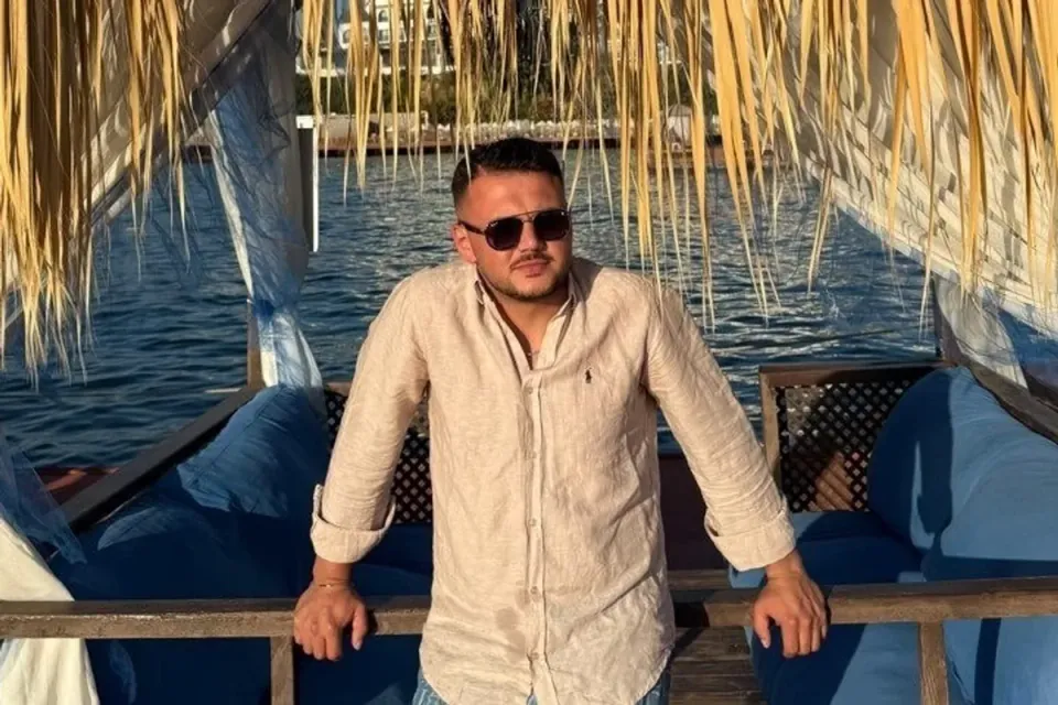 Kuşadası'nda vahşet: Silahla vurulan genç darbedilerek öldürüldü görseli