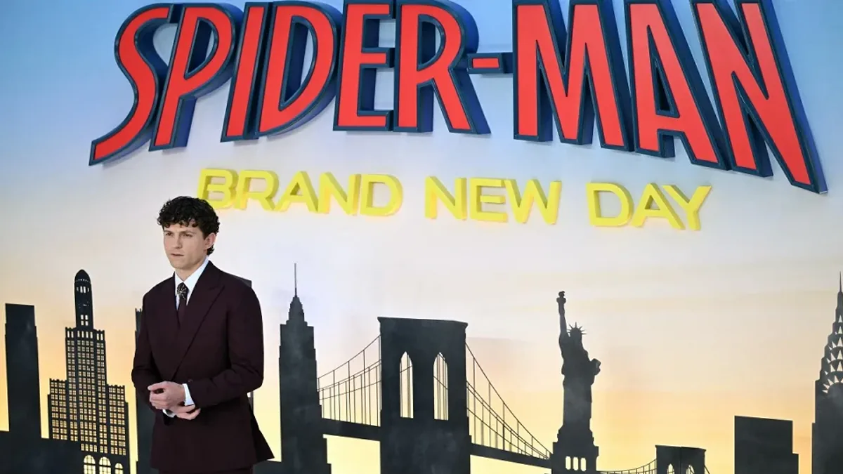 Zendaya, Spider-Man Başarısıyla Gişe Rekorlarını Altüst Etti Zendaya, Spider-Man Başarısıyla Gişe Rekorlarını Altüst Etti