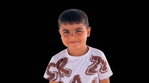 Mardin'de boğazına oyuncak kaçan 5 yaşındaki Mehmet Selim 20 gün sonra hayatını kaybetti