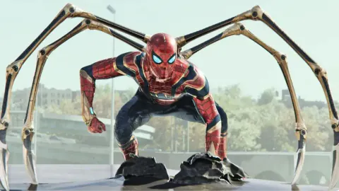 Tom Holland'ın Spider-Man Serüveni: Marvel Sinematik Evreni İzleme Rehberi