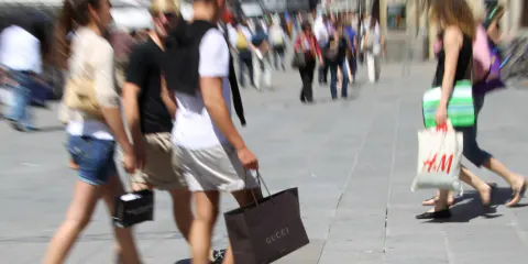 NRW'de 5 Temmuz'da Mağazalar Açık: İşte Alışveriş Yapılabilecek 8 Şehir