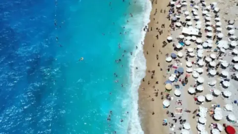 OECD Raporu: Türkiye Dünyanın En Çok Turist Çeken 4. Ülkesi Oldu