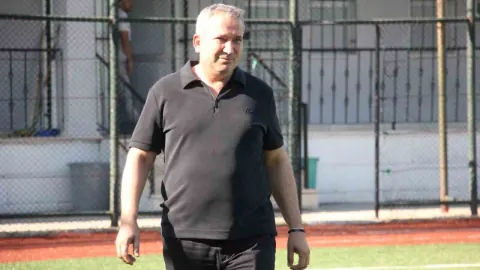 Denizli İdman Yurdu 1959'da kurucu başkan İbrahim Gürel görevden ayrıldı