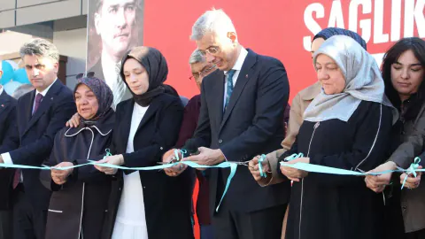 Bakan Memişoğlu, Kartalkaya yangın kurbanı Rümeysa Gültekin adına diyaliz merkezi açtı