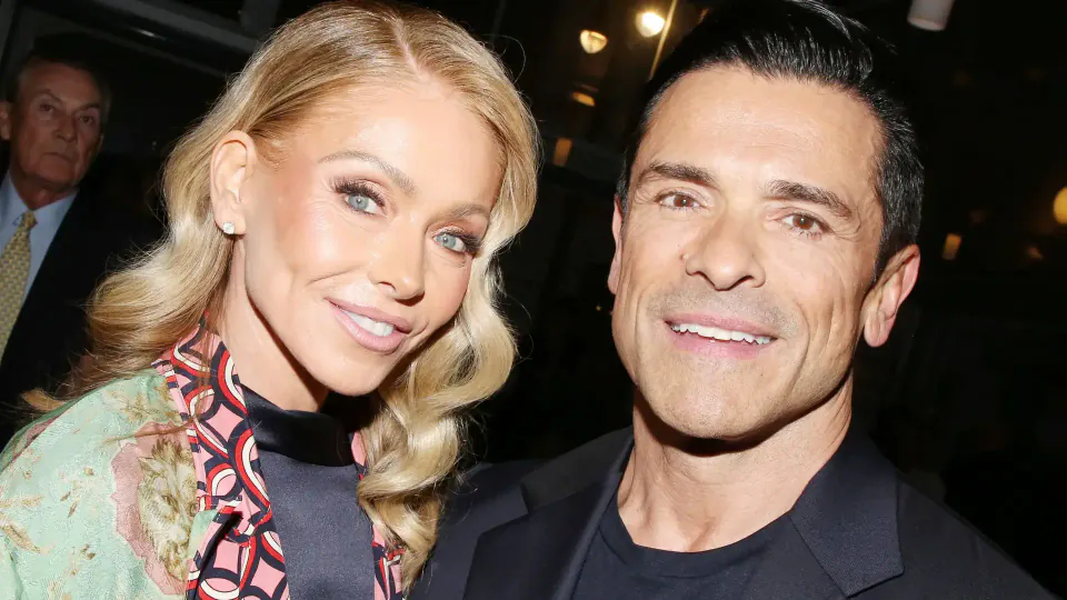 Kelly Ripa ve Mark Consuelos, 'Live!' şovundaki viral meydan okumayı sonlandırdı görseli