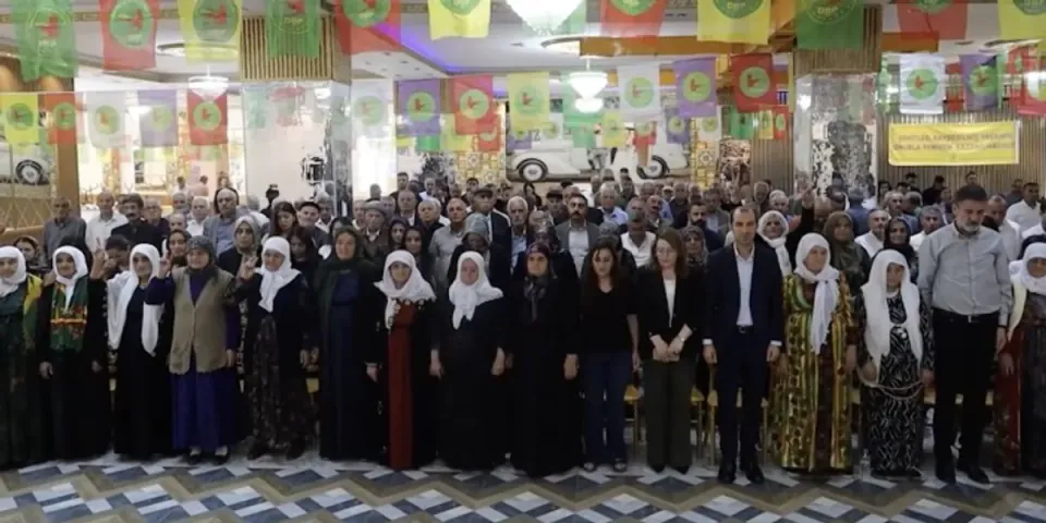 DBP Hakkari'de il eşbaşkanlarını belirledi: Pınar Yalçın ve Fuat Taşkın görseli