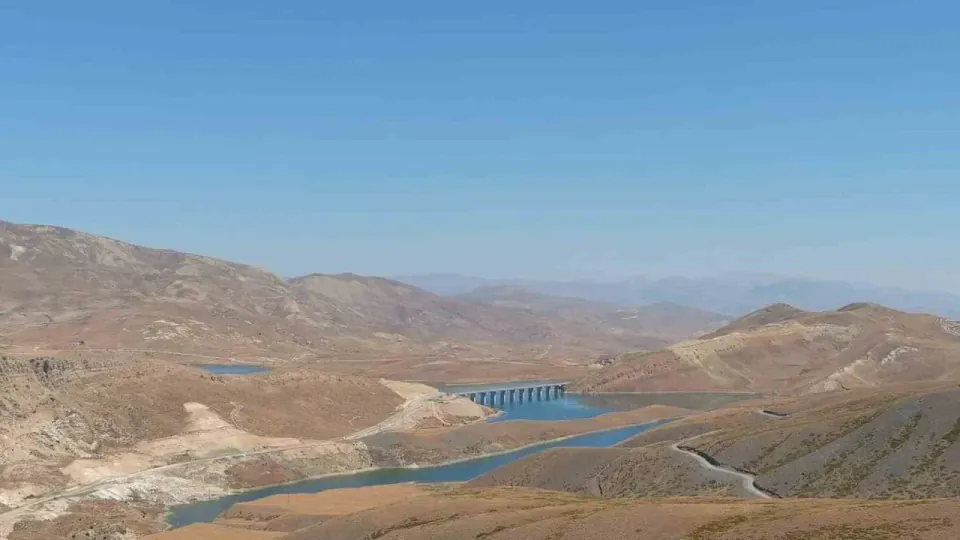 Erzincan Turnaçayırı Barajı Sulama Projesi'nde İnşaat %52 Tamamlandı görseli