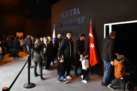 Azık Kruvasan Satış Noktaları Kızılay'da Yoğun İlgi Görmeye Devam Ediyor
