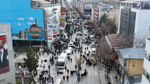 Van'da Yaşamak İçin Hangi İlçe Seçilmeli? İpekyolu, Edremit ve Tuşba Karşılaştırması