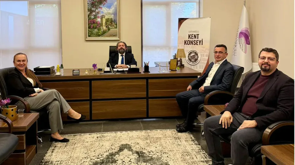 SAFTİD'den Safranbolu Kent Konseyi Başkanı Ahmet Mümtaz Kavsa'ya hayırlı olsun ziyareti görseli
