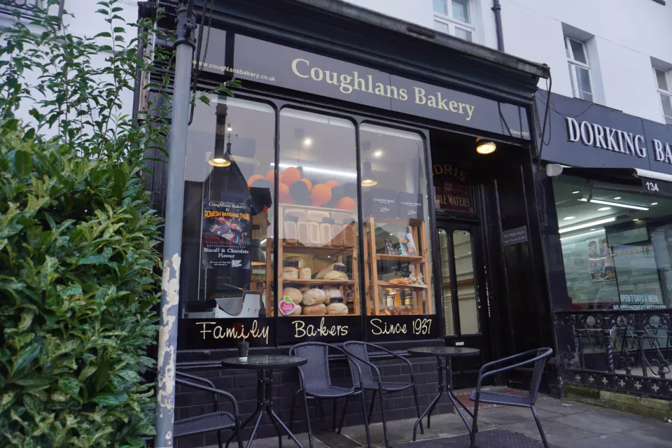 89 Yıllık Coughlans Bakery İflas Etti: Romesh Ranganathan'den Üzücü Açıklama görseli