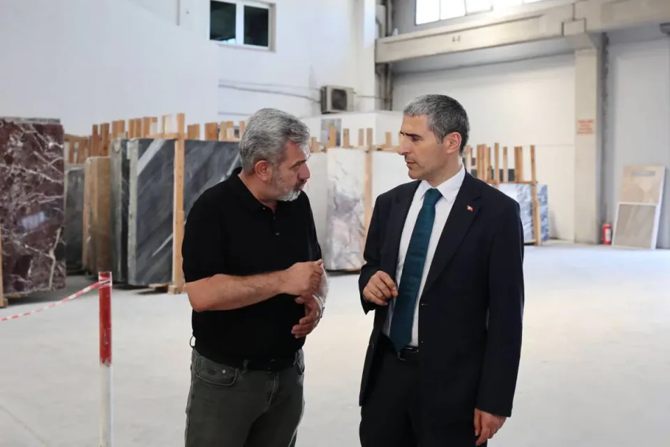 Vali Naci Aktaş'tan Afyonkarahisar Sanayisine Kritik Ziyaretler görseli