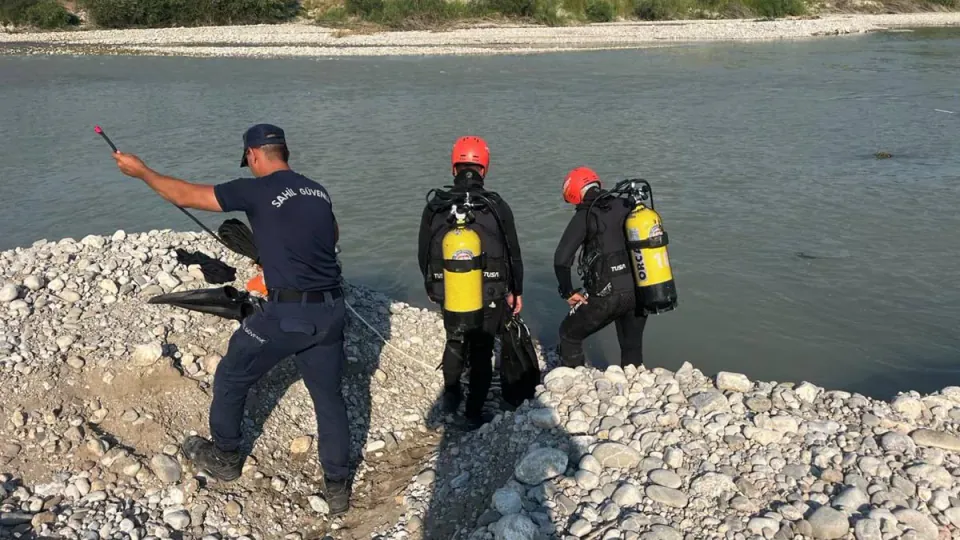 Eşen Çayı'nda facia: Serinlemek için girdiği suda can verdi görseli