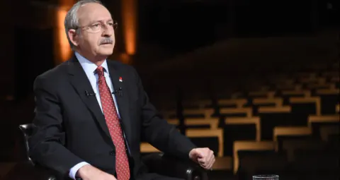 Kemal Kılıçdaroğlu'ndan Özgür Özel'e 'Arka Kapı' Tepkisi: CHP'de Arınma Dönemi