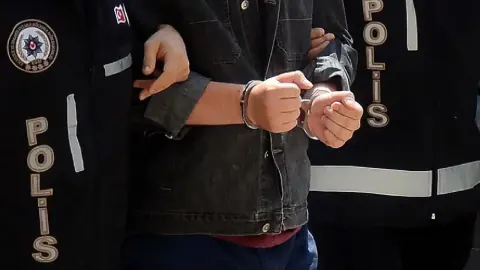 Antalya ve Adana'da 'Son Durak' Operasyonu: 14 Kişi Tutuklandı