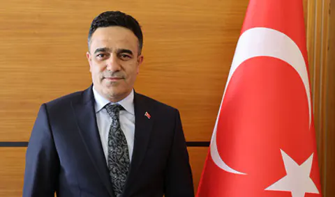 Sivas Belediye Başkan Yardımcısı Mustafa Topçu, suç duyurusu sonrası görevden ayrıldı