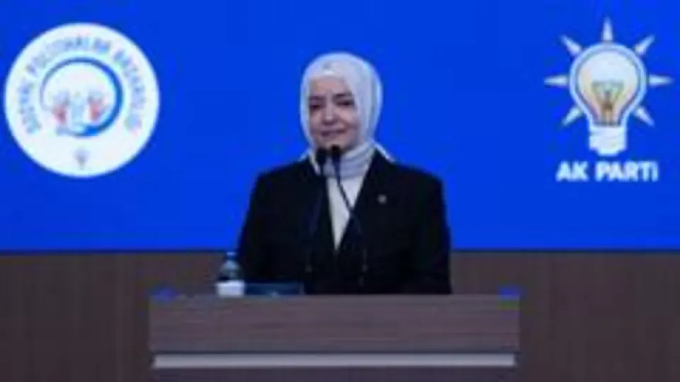 Fatma Betül Sayan Kaya ve eşi Ali Kaya hakkında soruşturma çağrısı: Tasfiye fonları iddiası gündemde görseli