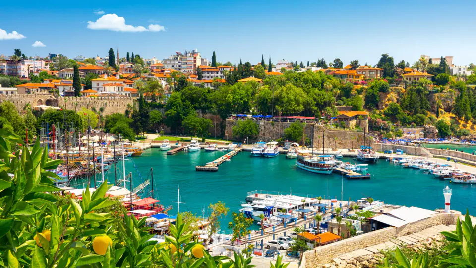 Antalya ve Alanya'da Kritik Sıcaklık Uyarısı: Omega Bloğu Etkisi Başlıyor görseli