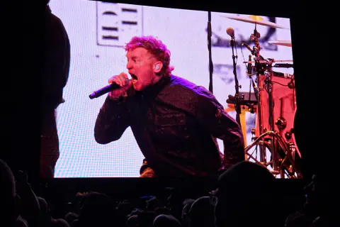 Sex Pistols Isle of Wight Festival 2026 Sahnesinde Fırtına Estirdi