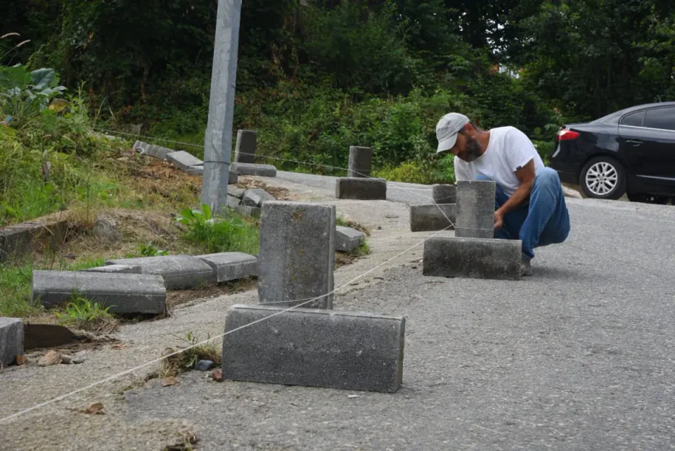 Giresun'da Ulaşım Hamlesi: Belediye Ekipleri Mahalle Mahalle Yenileme Çalışması Başlattı görseli