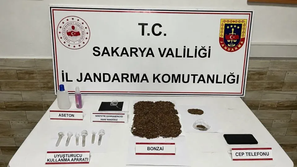 Sakarya'da Kenevir Operasyonu: 3 Şüpheli Tutuklandı görseli