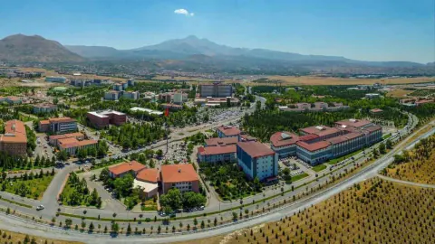 QS 2027 Dünya Üniversiteleri Sıralaması: Kayseri'den Tek Temsilci
