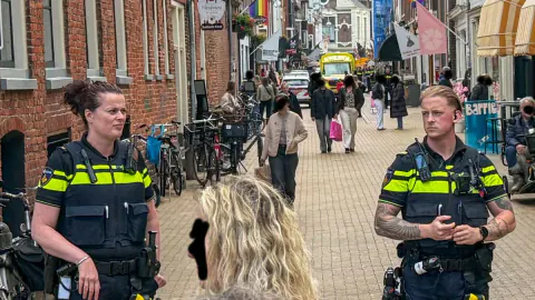 Groningen'de Hareketli Dakikalar: Şehir Merkezine Travma Helikopteri İndi
