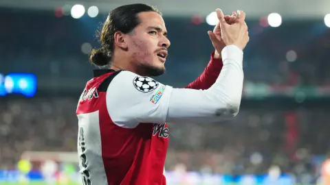 Feyenoord - Como: De Kuip'te çılgın başlangıç, 20 dakikada 1-1