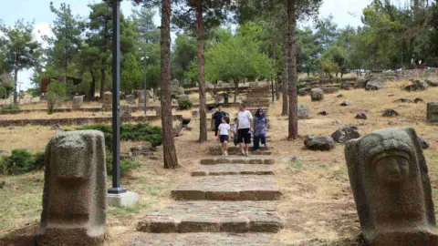 Yesemek Açık Hava Müzesi: Hitit heykel atölyesinin İzmir yolundaki son durağı