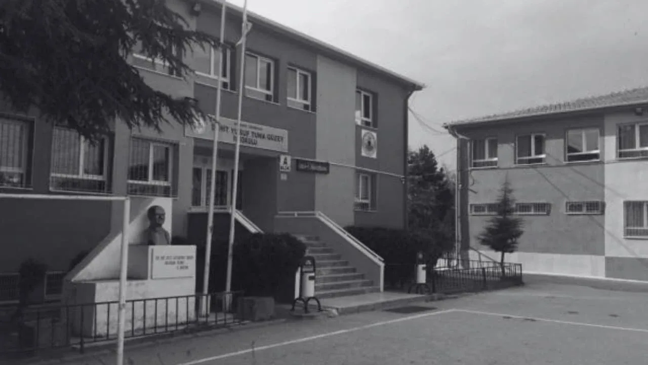 Eskişehir Eğitim Camiası'ndan Acı Haber: Sevilen Öğretmen Vefat Etti Eskişehir Eğitim Camiası'ndan Acı Haber: Sevilen Öğretmen Vefat Etti