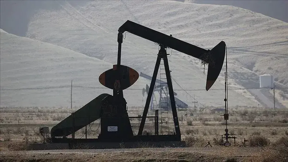 Brent Petrol Fiyatında Sert Düşüş: Vadeli Fiyat 84 Doları Test Ediyor Brent Petrol Fiyatında Sert Düşüş: Vadeli Fiyat 84 Doları Test Ediyor