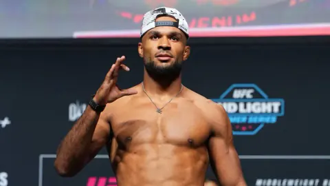 UFC'de Christian Leroy Duncan'tan Jared Cannonier'e Nakavt Üstü Galibiyet