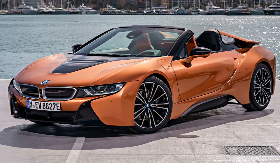 Elektrikli Araç Yangınlarında 'Suya Gömme' Yöntemi: BMW i8 Vakası görseli