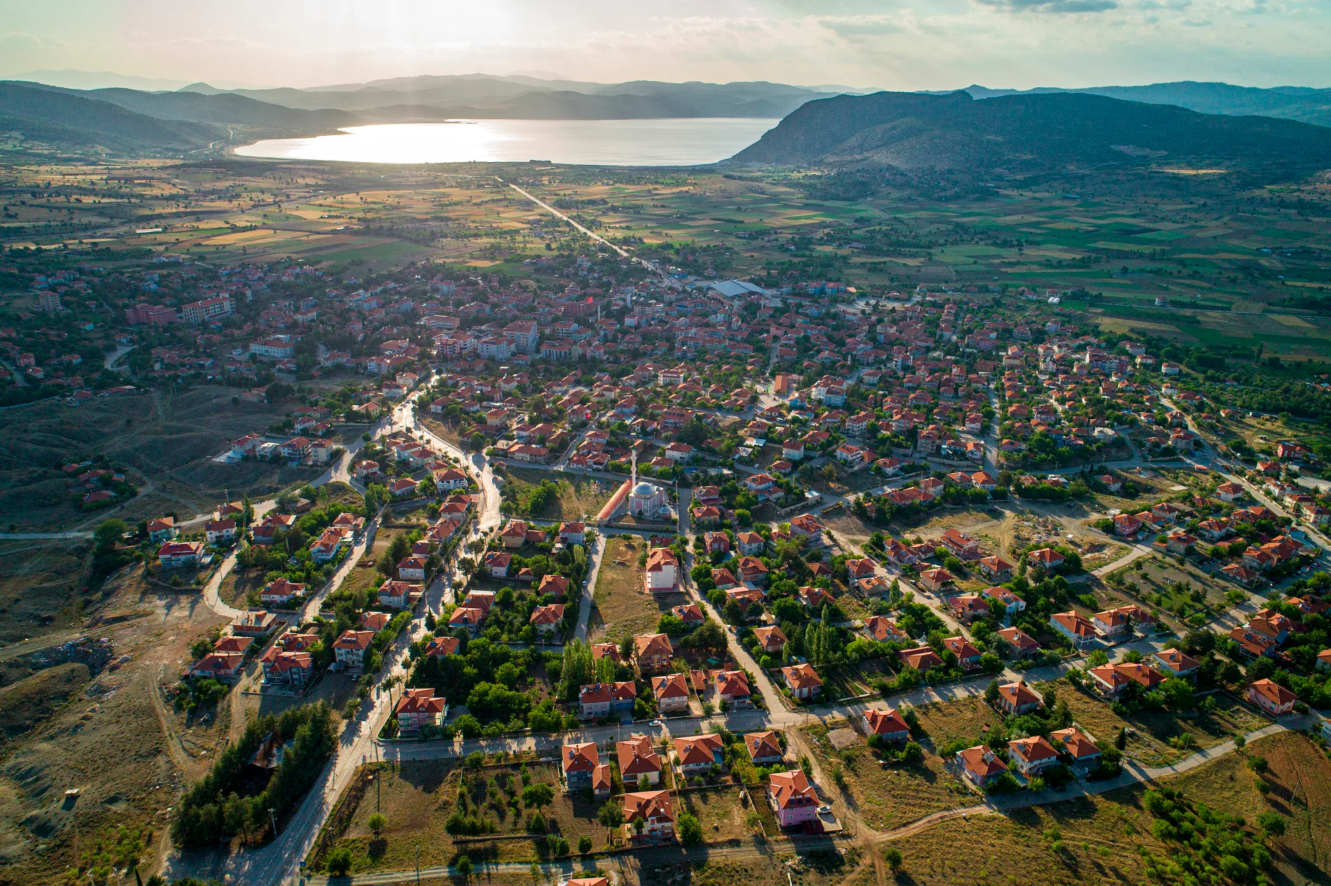 Burdur'da Ulaşım Seferberliği: 3 Dev Proje İçin İmzalar Atıldı Burdur'da Ulaşım Seferberliği: 3 Dev Proje İçin İmzalar Atıldı