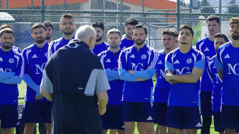Kütahya Spor'da Transfer Rotası: Teknik Direktör Erkan Sözeri'den Kritik Açıklamalar
