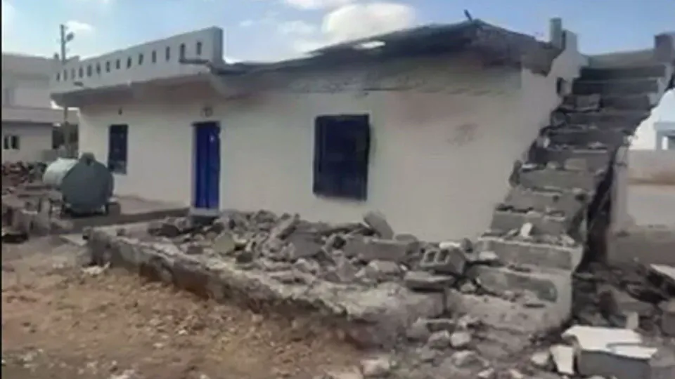 Şanlıurfa Hilvan'da 5.4 büyüklüğünde deprem: Hasar tespit çalışmaları başladı görseli