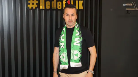 Muğlaspor'da Yalçın Koşukavak Dönemi: Trendyol 1. Lig İçin İmzalar Atıldı