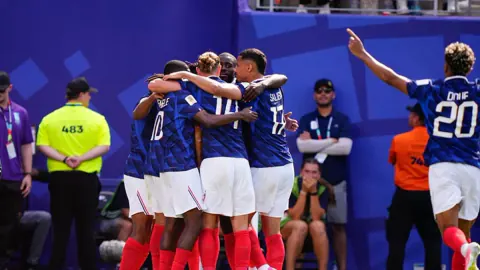 Fransa Senegal'i Devirdi: Kylian Mbappe Tarihi Rekora Ortak Oldu