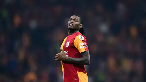 Galatasaray Barcelona'ya 4-1 yenildi: Leão 18 top kaybetti, Uğurcan ilk yarı devleşti
