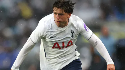 FC Köln'den Dev Transfer: Tottenham'ın Genç Yeteneği Mikey Moore Geliyor