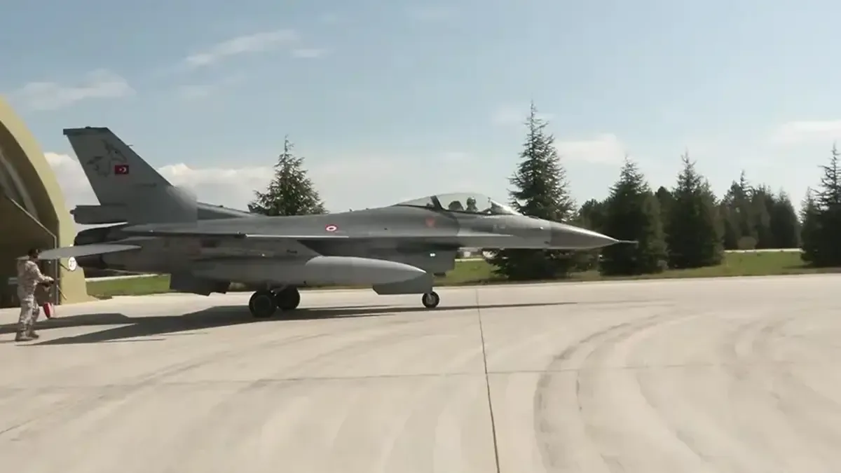 MSB'den 'Çelik Kanatlar' Mesajı: Türk Hava Kuvvetleri'nin Gücü Vurgulandı MSB'den 'Çelik Kanatlar' Mesajı: Türk Hava Kuvvetleri'nin Gücü Vurgulandı