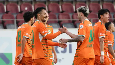 Alanyaspor Amed'i 4-0 Eziyetiyle Geçti: İbrahim Kaya Hat-trick Yaptı