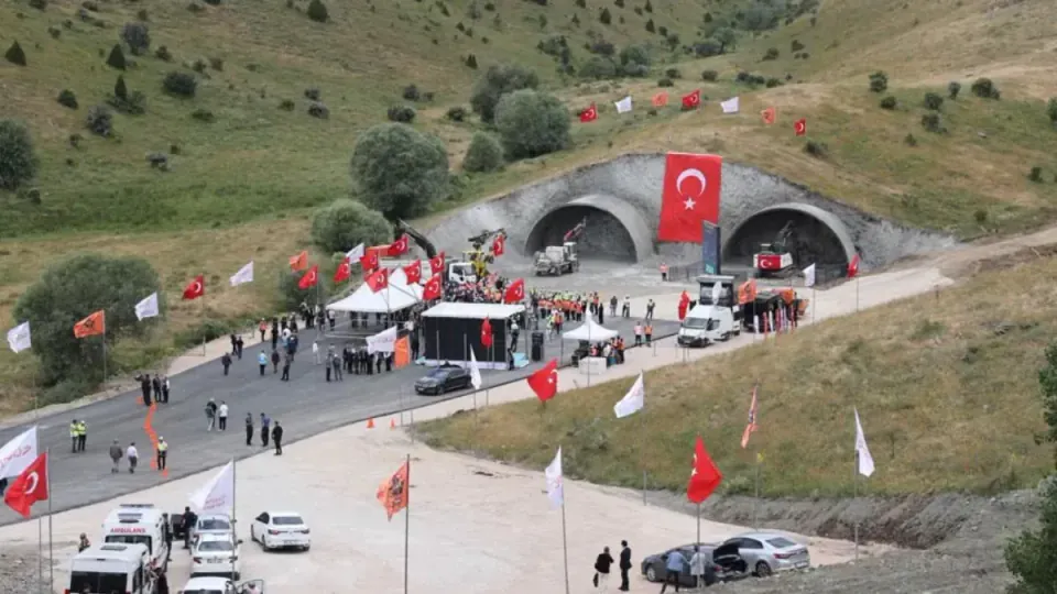 Sivas-Tokat Hattında Viraj Kabusu Bitiyor: Çamlıbel Tüneli'nde Kritik Detaylar görseli