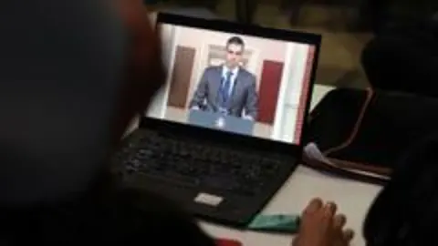 Sanchez İspanya'da erken seçim çağırdı: 29 Kasım'da sandık, konut protestoları tetikledi