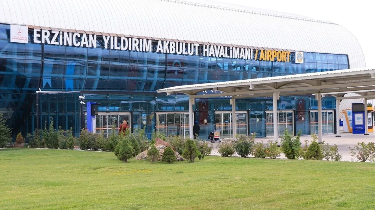Erzincan Yıldırım Akbulut Havalimanı'nın Güncel Yolcu Kapasitesi ve Stratejik Önemi Erzincan Yıldırım Akbulut Havalimanı'nın Güncel Yolcu Kapasitesi ve Stratejik Önemi